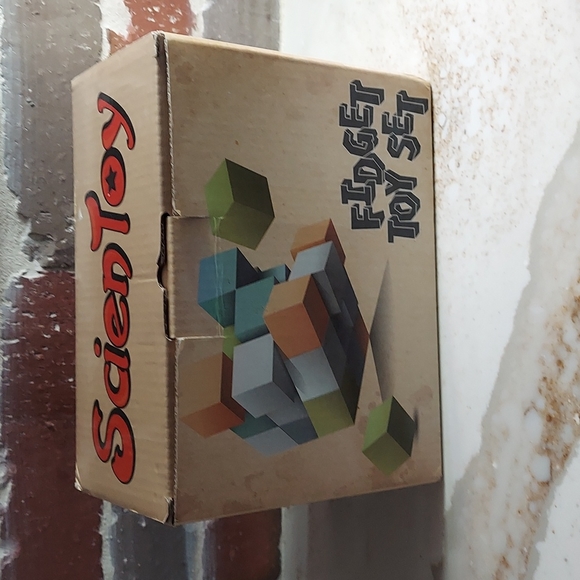 Fidget toys - Picture 15 of 15